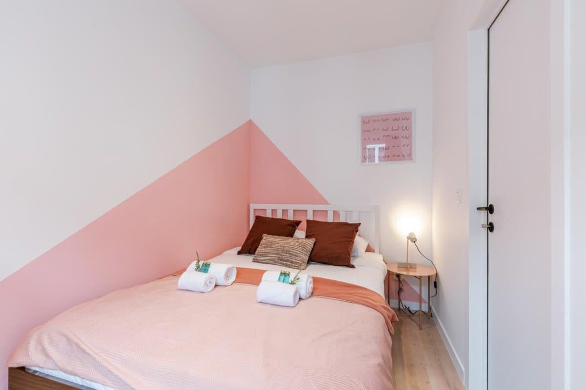Colorful Pop Apartment In The Heart Of Антверпен Екстер'єр фото