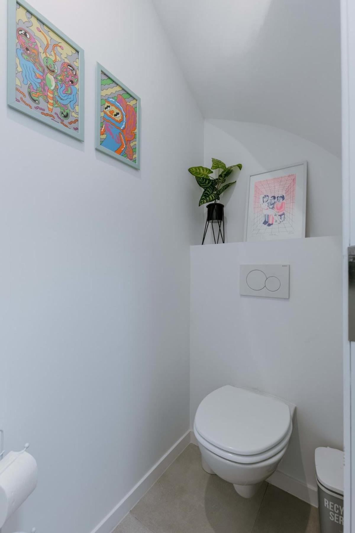 Colorful Pop Apartment In The Heart Of Антверпен Екстер'єр фото